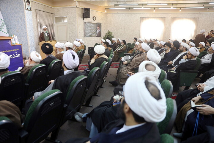 تصاویر/ گردهمایی روحانیون و اساتید حوزه در محکومیت اغتشاشات اخیر کشور