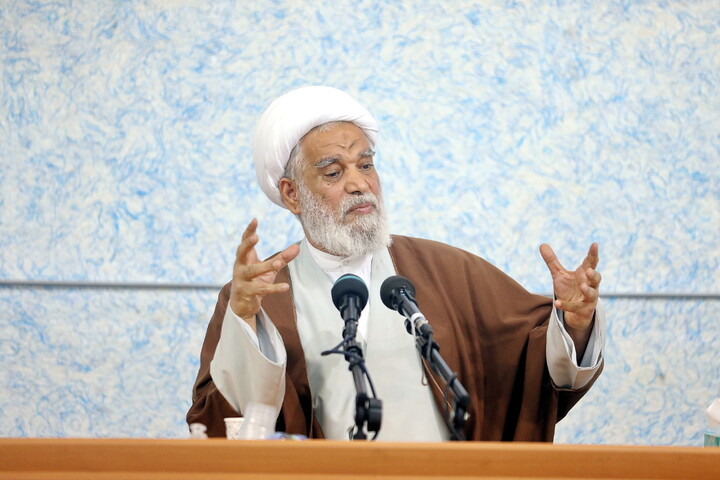 تصاویر/ گردهمایی روحانیون و اساتید حوزه در محکومیت اغتشاشات اخیر کشور