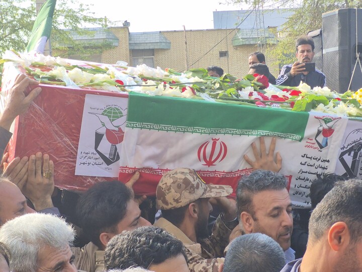 تصاویر| راهپیمایی برائت از اغتشاشگران در بوشهر