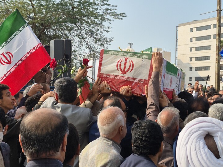 تصاویر| راهپیمایی برائت از اغتشاشگران در بوشهر