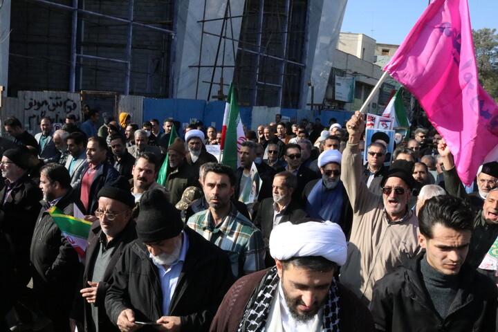 تصاویر/ راهپیمایی مردم بابصیرت سمنان در دفاع از امنیت ملی ایران