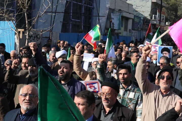 تصاویر/ راهپیمایی مردم بابصیرت سمنان در دفاع از امنیت ملی ایران