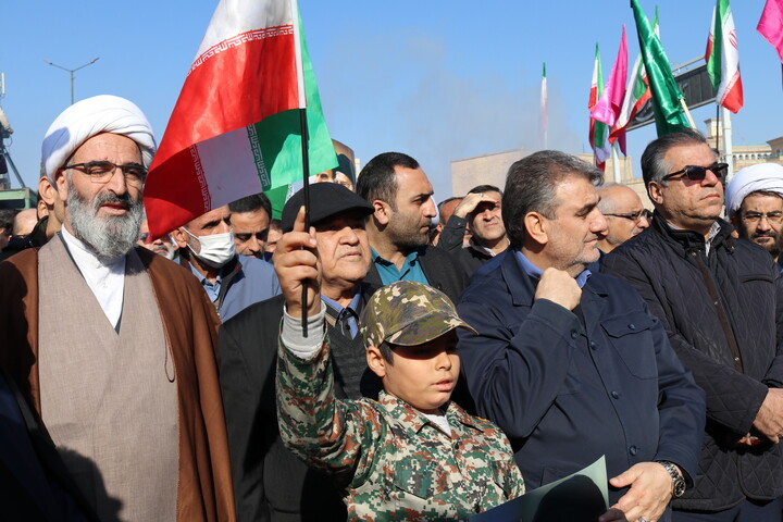 تصاویر/ راهپیمایی مردم بابصیرت سمنان در دفاع از امنیت ملی ایران