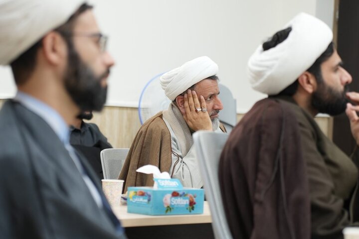 میزگرد علمی «ابعاد فقهی و حقوقی تفکیک اعتراض از اغتشاش» در دانشگاه باقرالعلوم(ع) برگزار شد