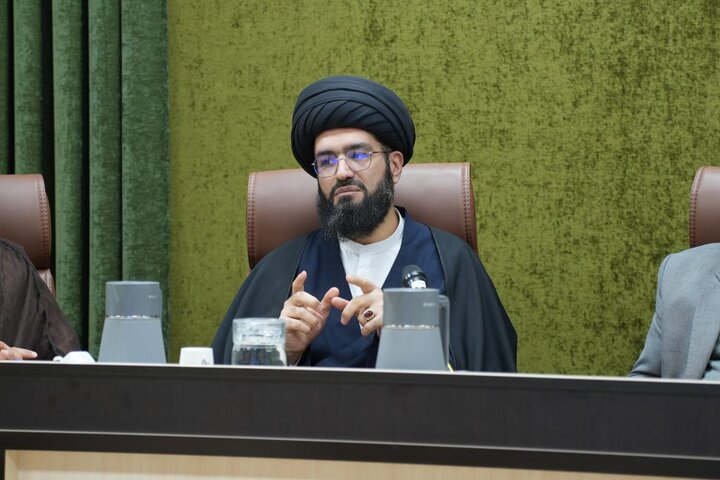 میزگرد علمی «ابعاد فقهی و حقوقی تفکیک اعتراض از اغتشاش» در دانشگاه باقرالعلوم(ع) برگزار شد