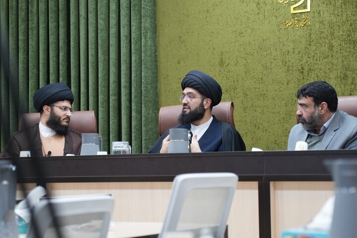 میزگرد علمی «ابعاد فقهی و حقوقی تفکیک اعتراض از اغتشاش» در دانشگاه باقرالعلوم(ع) برگزار شد