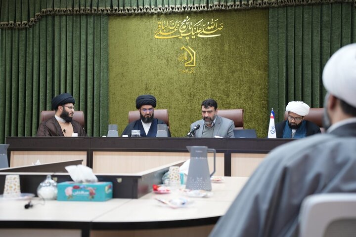 میزگرد علمی «ابعاد فقهی و حقوقی تفکیک اعتراض از اغتشاش» در دانشگاه باقرالعلوم(ع) برگزار شد