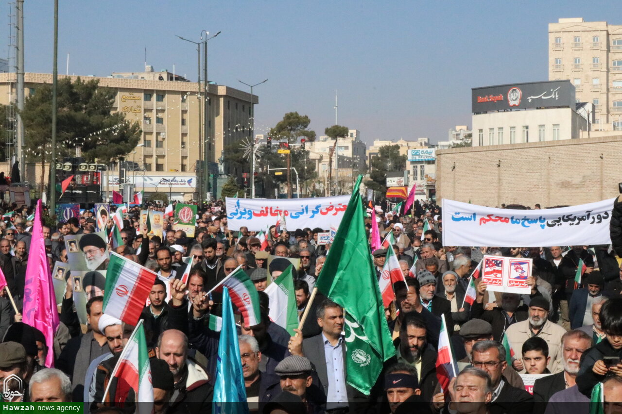 برگزاری راهپیمایی محکومیت اغتشاشات در بندرعباس