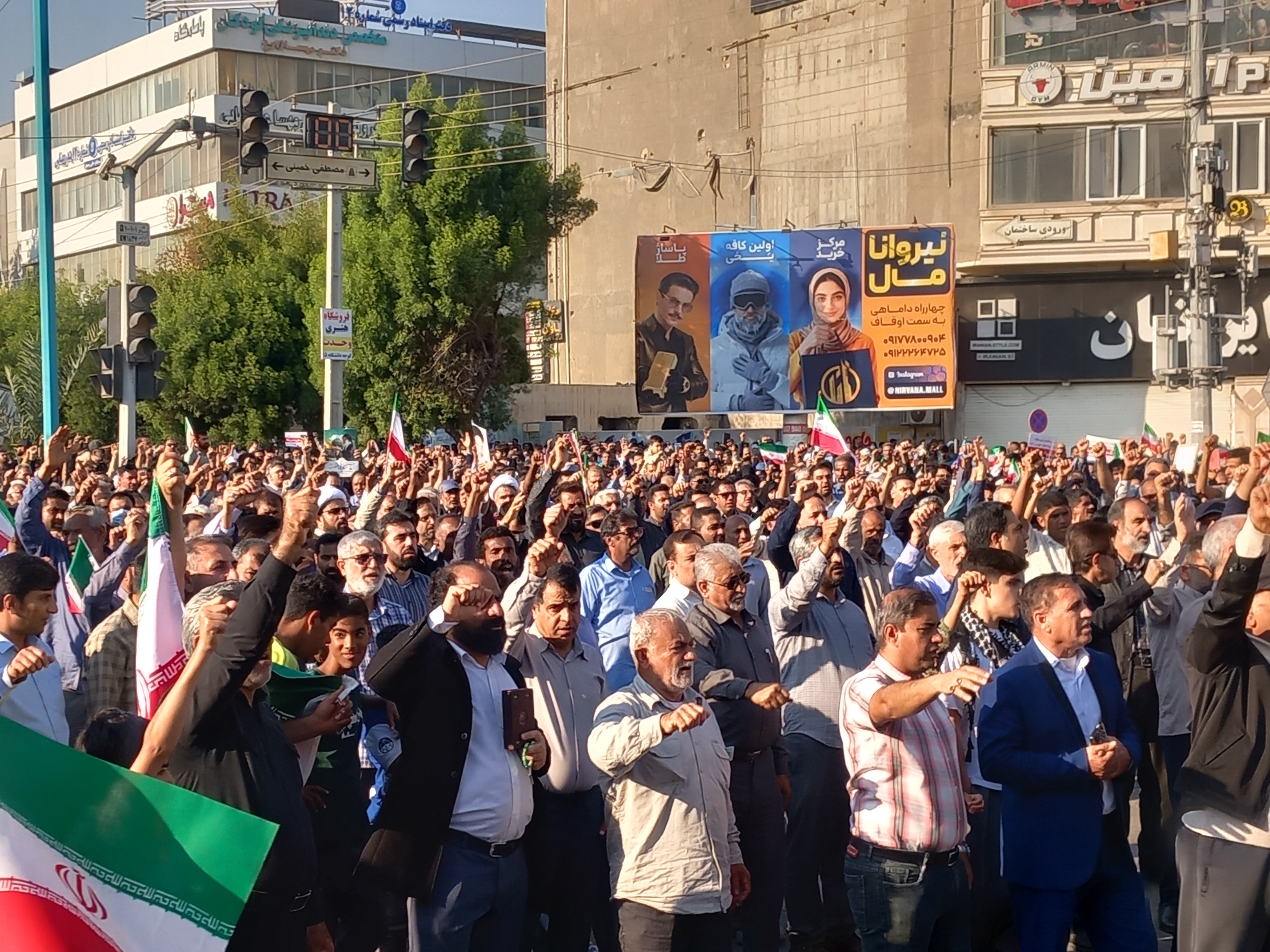 خروش بندرعباسیها در محکومیت تروریستها و آشوبگران مسلح