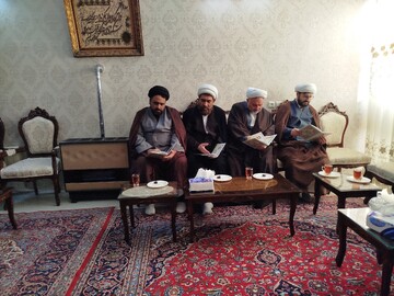 تصاویر / دیدار مدیر حوزه علمیه قزوین با خانواده شهید مدافع امنیت