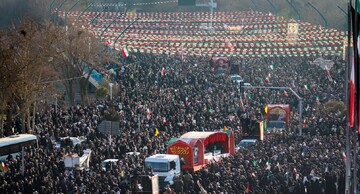 خیزش کم‌نظیر میلیونی مردم اصفهان علیه وطن‌فروشان