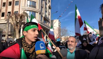 فیلم | گفت‌وگوی خبرنگار حوزه با شرکت کنندگان در راهپیمایی ۲۲ دی ۱۴۰۴ قم