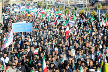 تصاویر/ راهپیمایی باشکوه مردم بیرجند علیه تروریسم صهیونی آمریکایی