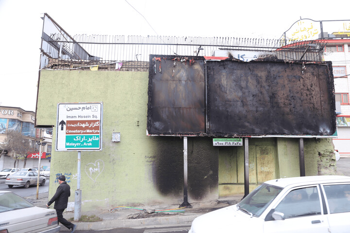 تصاویر / آسیب اغتشاشگران در همدان به اموال عمومی