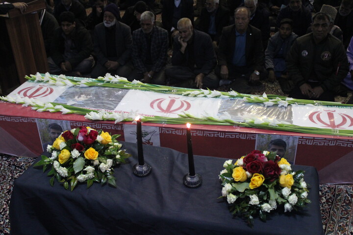 تصاویر/ وداع مردم‌ کرمان‌ با شهید امنیت اَحد زرنگی‌پور