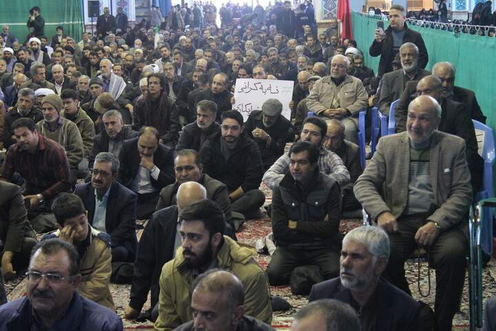 تصاویر/ وداع مردم‌ کرمان‌ با شهید امنیت اَحد زرنگی‌پور