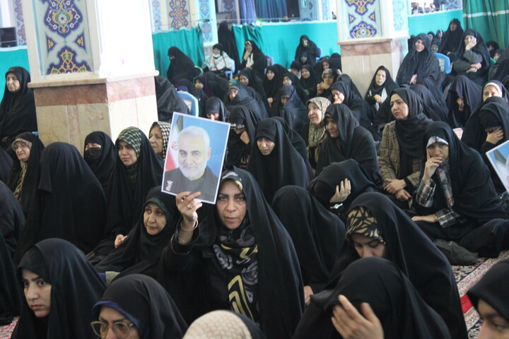 تصاویر/ وداع مردم‌ کرمان‌ با شهید امنیت اَحد زرنگی‌پور