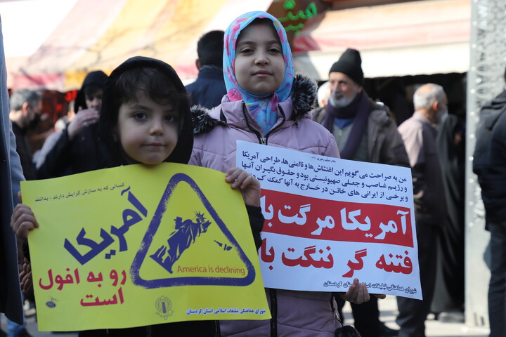 تصاویر/اجتماع مردم غیور سنندج  در محکومیت اغتشاشات اخیر