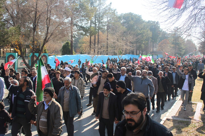 تصاویر/ خروش مردم کرمان در راهپیمایی ۲۲ دی