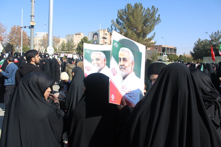 تصاویر/ خروش مردم کرمان در راهپیمایی ۲۲ دی