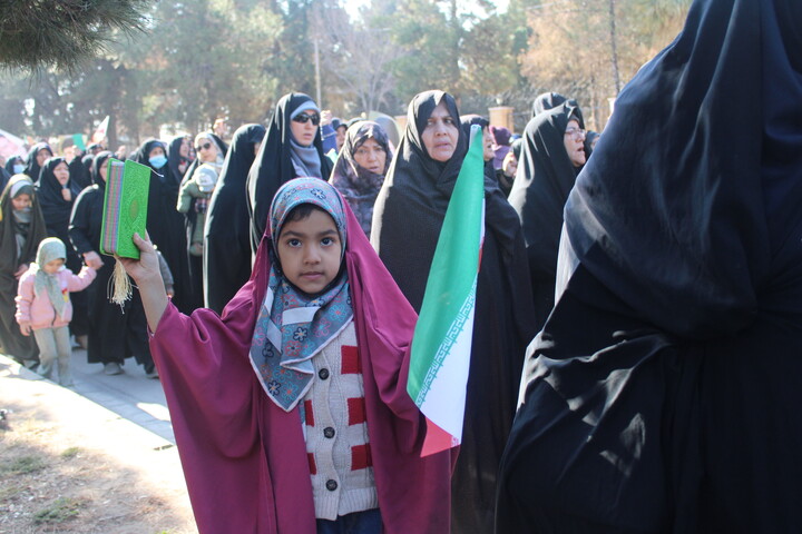 تصاویر/ خروش مردم کرمان در راهپیمایی ۲۲ دی