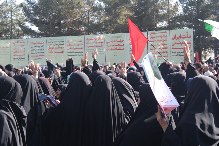 تصاویر/ خروش مردم کرمان در راهپیمایی ۲۲ دی