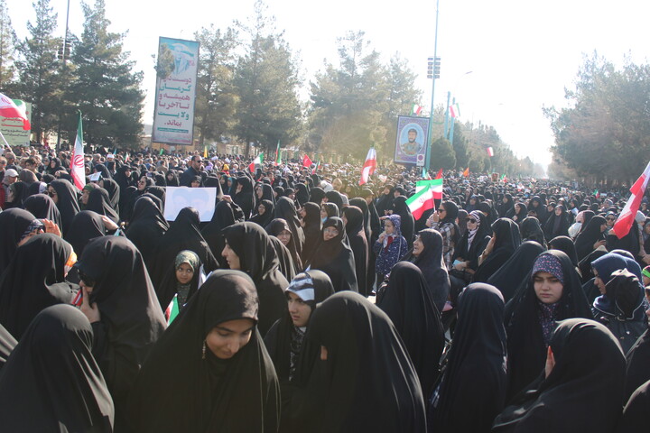 تصاویر/ خروش مردم کرمان در راهپیمایی ۲۲ دی