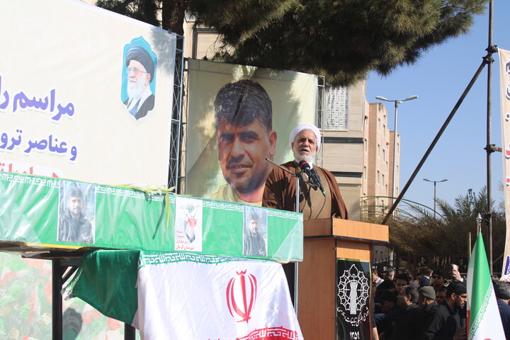 تصاویر/ خروش مردم کرمان در راهپیمایی ۲۲ دی