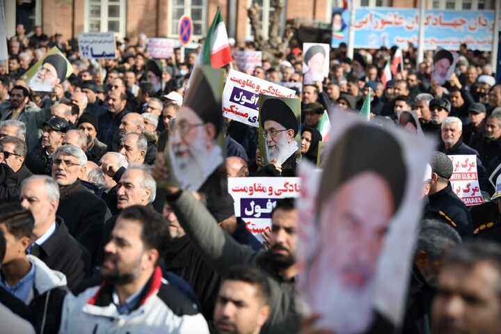 تصاویر/ تجمع و راهپیمایی مردم ارومیه در حمایت از جمهوری اسلامی ایران