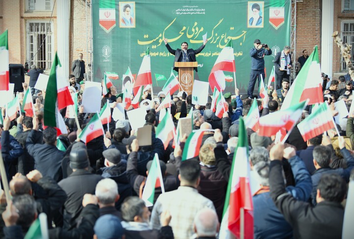 تصاویر/ تجمع و راهپیمایی مردم ارومیه در حمایت از جمهوری اسلامی ایران