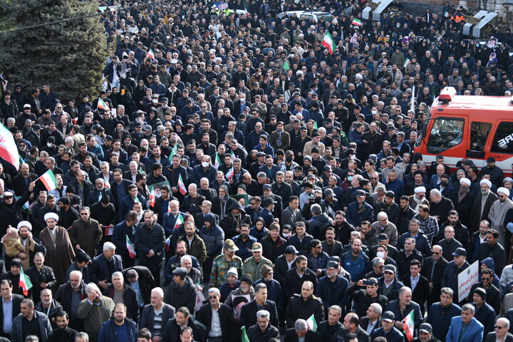 تصاویر/ تجمع و راهپیمایی مردم ارومیه در حمایت از جمهوری اسلامی ایران