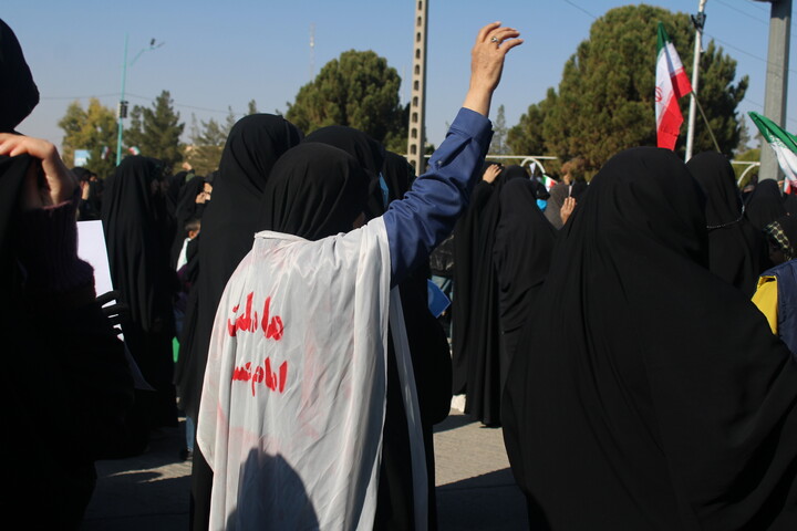 تصاویر/ خروش مردم کرمان در راهپیمایی ۲۲ دی