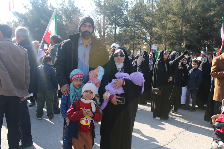 تصاویر/ خروش مردم کرمان در راهپیمایی ۲۲ دی