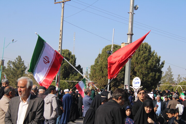 تصاویر/ خروش مردم کرمان در راهپیمایی ۲۲ دی