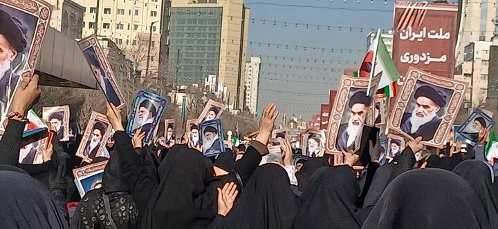 تصاویر راهپیمایی مردم مشهد در محکومیت اقدامات اغتشاش گران