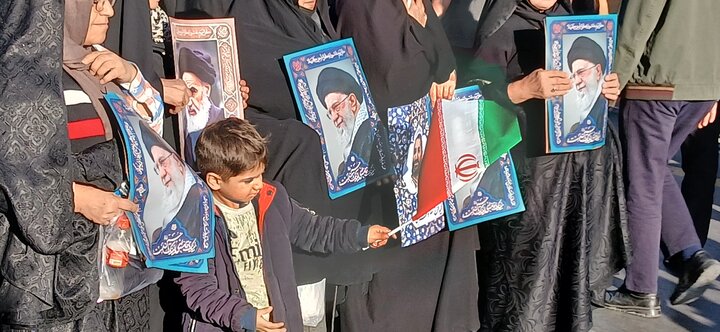 تصاویر راهپیمایی مردم مشهد در محکومیت اقدامات اغتشاش گران