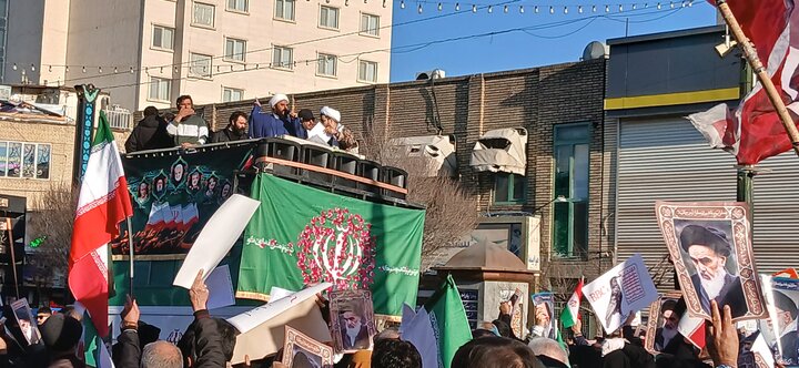 تصاویر راهپیمایی مردم مشهد در محکومیت اقدامات اغتشاش گران