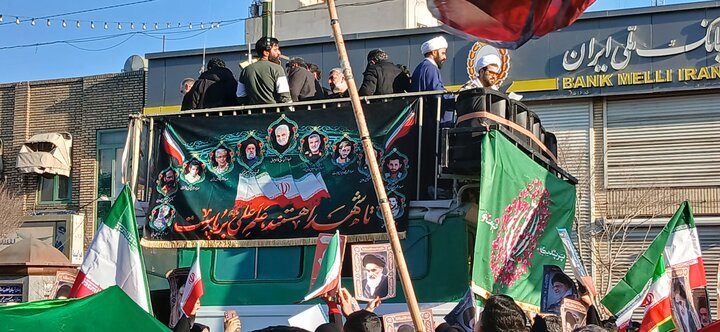 تصاویر راهپیمایی مردم مشهد در محکومیت اقدامات اغتشاش گران