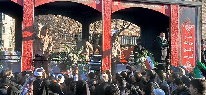 تصاویر راهپیمایی مردم مشهد در محکومیت اقدامات اغتشاش گران