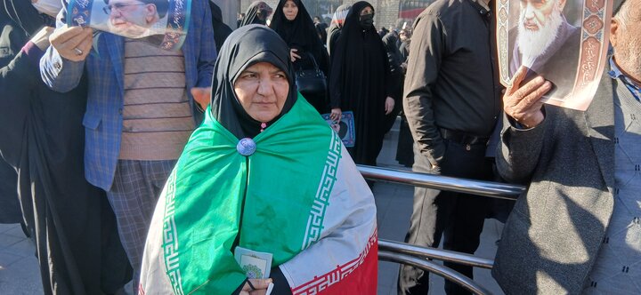 تصاویر راهپیمایی مردم مشهد در محکومیت اقدامات اغتشاش گران