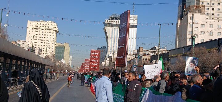 تصاویر راهپیمایی مردم مشهد در محکومیت اقدامات اغتشاش گران
