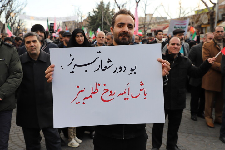 تصاویر/ خروش مردم تبریز در حمایت از جمهوری اسلامی ایران