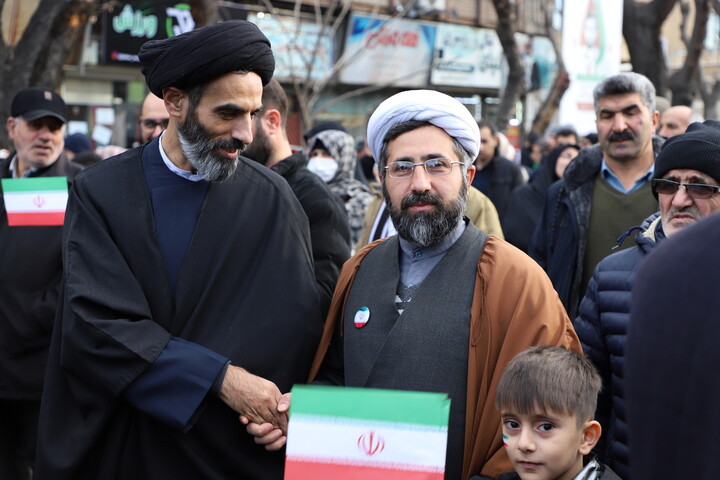 تصاویر/ خروش مردم تبریز در حمایت از جمهوری اسلامی ایران