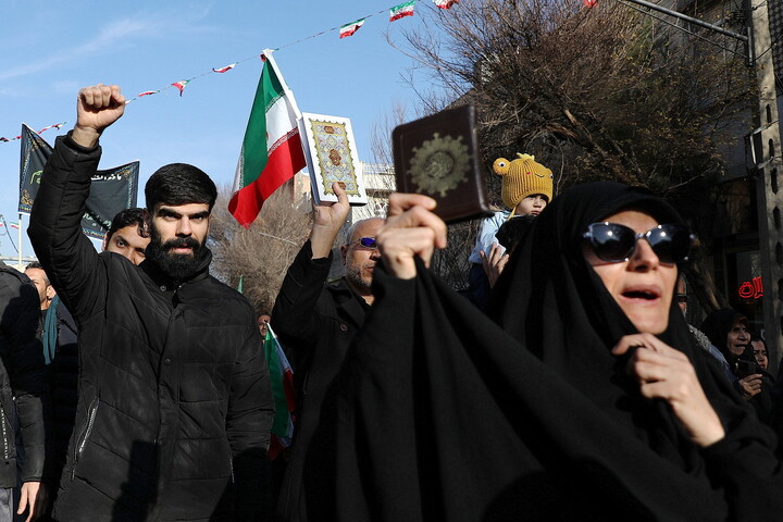 تصاویر/راهپیمایی باشکوه مردم قم بر علیه تروریسم صهیونی آمریکایی