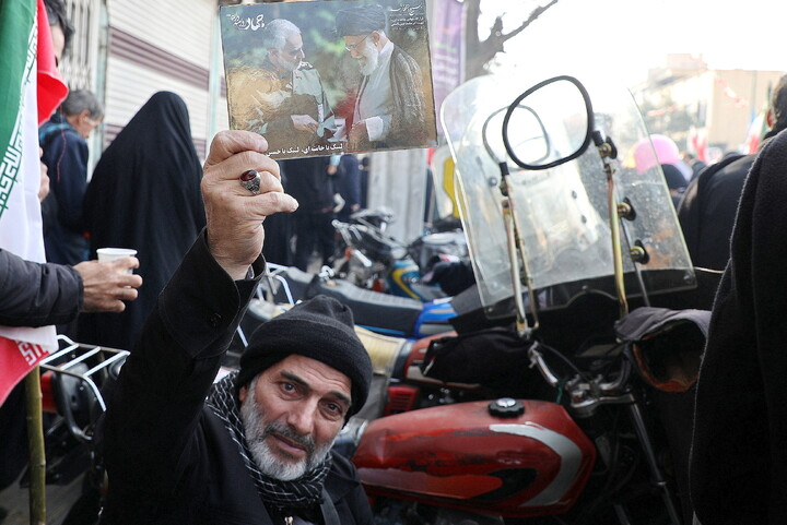 تصاویر/راهپیمایی باشکوه مردم قم بر علیه تروریسم صهیونی آمریکایی