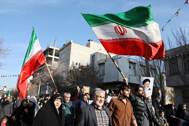 تصاویر/راهپیمایی باشکوه مردم قم بر علیه تروریسم صهیونی آمریکایی