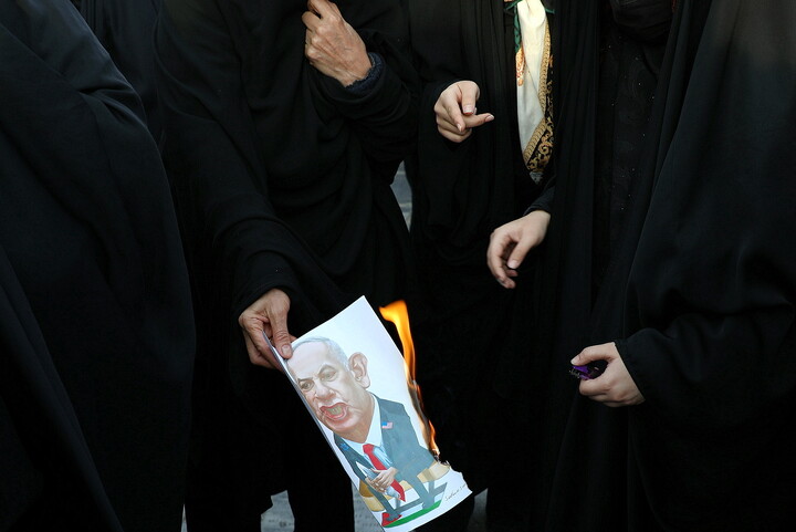 تصاویر/راهپیمایی باشکوه مردم قم بر علیه تروریسم صهیونی آمریکایی