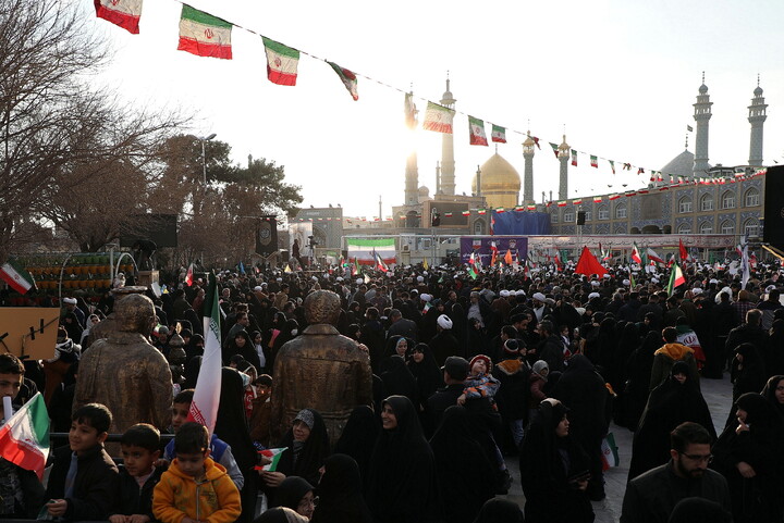 تصاویر/راهپیمایی باشکوه مردم قم بر علیه تروریسم صهیونی آمریکایی