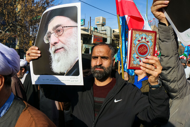 تصاویر/ حماسه آفرینی مردم قم در یوم الله 22 دی