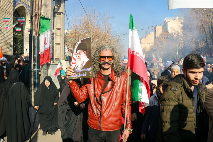 تصاویر/ حماسه آفرینی مردم قم در یوم الله 22 دی